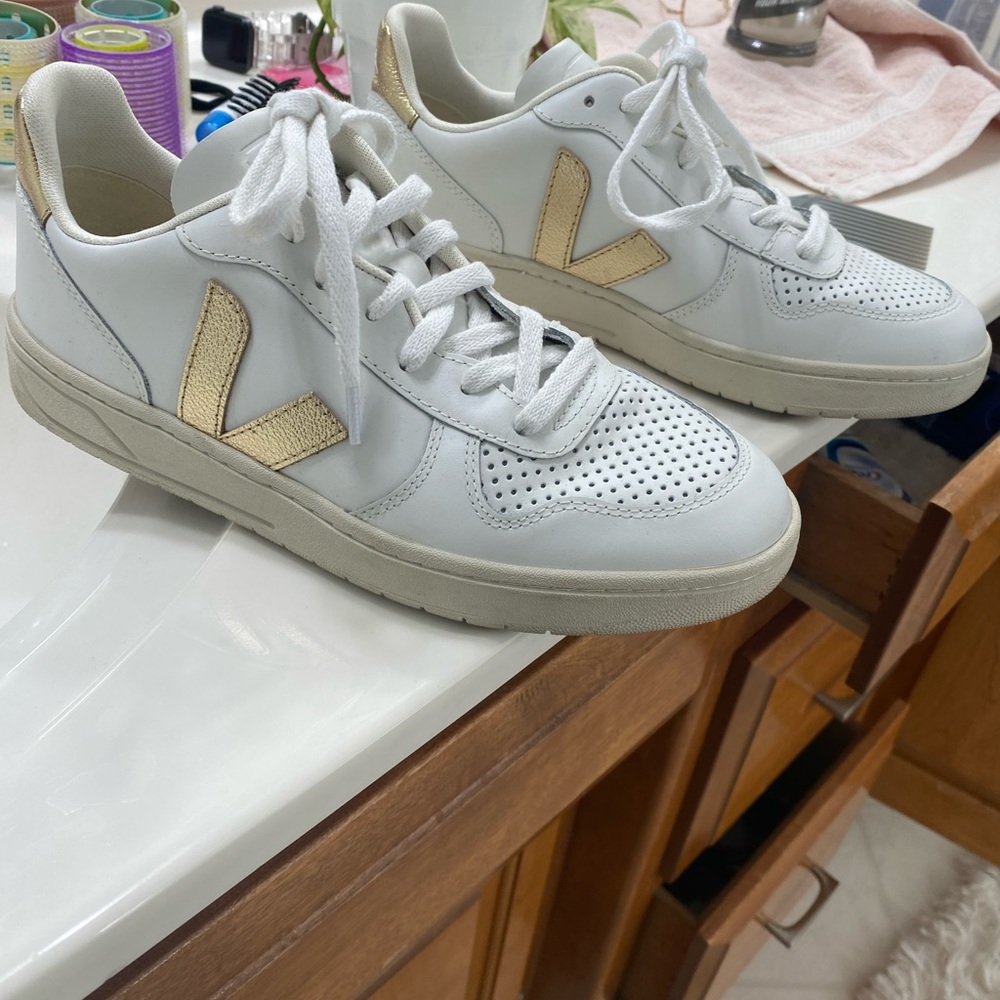 Veja chrome gold/chrome womens 9 eur 40